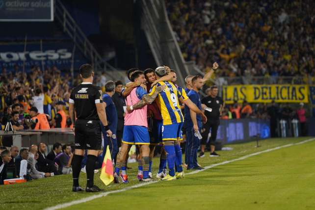 Central le ganó a Independiente y terminó primero en su grupo.