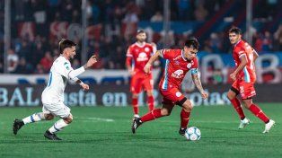 Banfield y Belgrano se enfrentan con la obligación de sumar de a tres