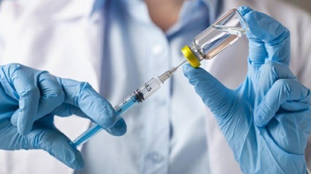 Los voluntarios se vacunan de nuevo en el Hospital Militar
