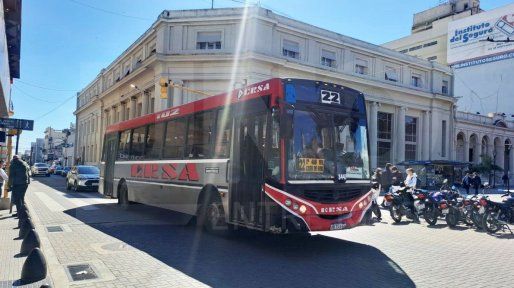 UTA convocó a una asamblea para este viernes y el servicio de colectivos en Paraná se resentirá
