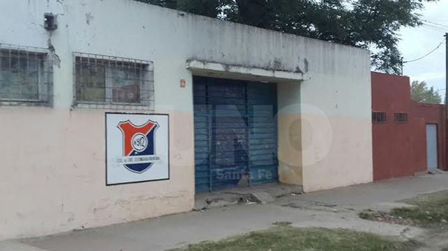 Dos adolescentes terminaron con puntazos de arma blanca tras pelearse a la salida de la escuela