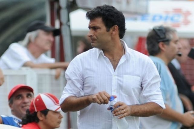 Leonardo Astrada dejó de ser DT de Argentinos Juniors