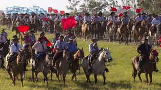 M&aacute;s de 200 mil fieles rindieron homenaje al Gauchito Gil en Corrientes