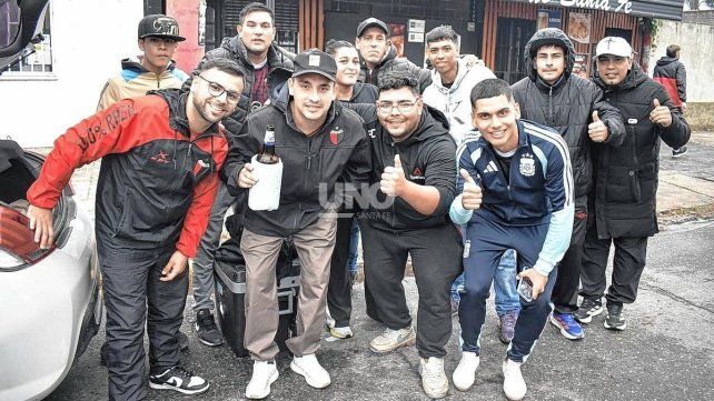 Ni el gris del cielo frenó la pasión de la gente de Colón para el duelo con Ciudad Bolívar