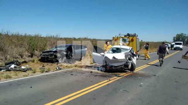 Violento choque frontal con un saldo de tres heridos en Santa Rosa de Calchines