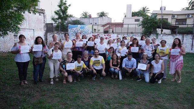 Más de 30 mujeres participaron de la capacitación en jabonería social impulsada por la diputada Galnares junto al Proyecto Espuma y al pastor Samuel Yakuto