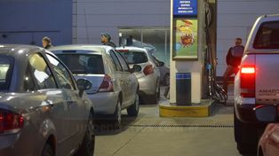 Combustibles: estacioneros cerrarían de noche por el congelamiento de precios