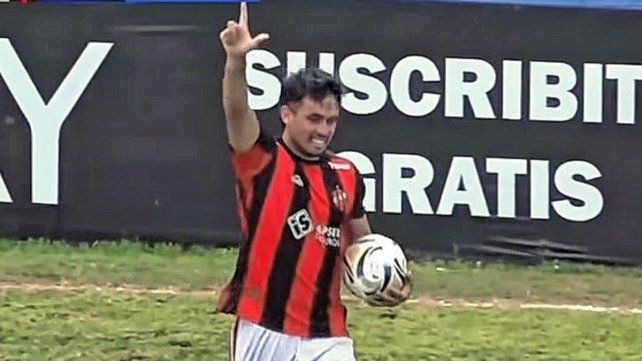 Tomás Attis tuvo su premio con la camiseta de Patronato