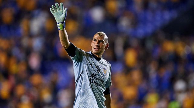 Nahuel Guzmán juega en Tigres de la UANL y desde México habló de todo