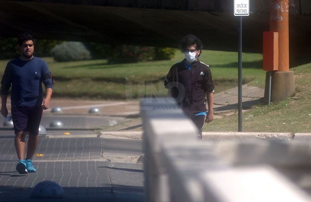 Un domingo soleado y caluroso en la ciudad de Santa Fe
