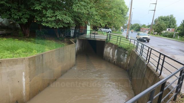 Lluvias en Paraná: Así está el puente de calle Gálvez donde cayó el auto de Fiorella