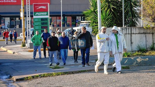 Unos 28 trabajadores fueron virtualmente despedidos este martes de supermercado Vea&nbsp;