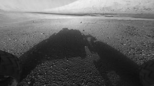 El laboratorio robot Curiosity envió las primeras imágenes de Marte