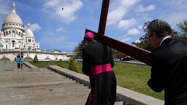 Imágenes de la procesión de Semana Santa alrededor del mundo