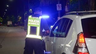 Restricciones a la circulación: hubo 20 detenciones y se retuvieron 12 vehículos