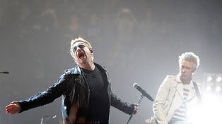 U2 regresó a Francia para rendir homenaje con su música a las víctimas parisinas
