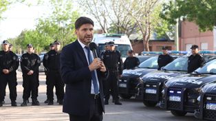 Maximiliano Pullaro entregó patrulleros y motos en Gobernador Crespo