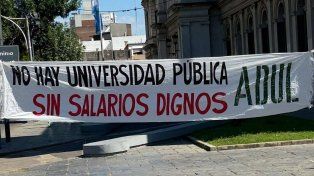 Universitarios cerraron con el Gobierno una recomposición del 24,33%: cómo quedan los salarios tras el acuerdo