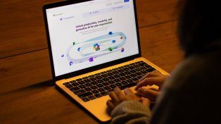 Rosario: capacitarán gratis en inteligencia artificial a docentes de la pública