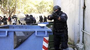 Al menos 40 heridos y siete detenidos por la represión en el Hospital Borda