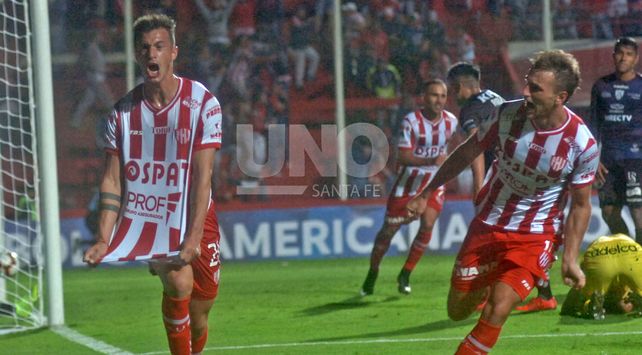 Postales de una noche histórica.&nbsp; &nbsp; &nbsp; &nbsp; &nbsp; &nbsp; &nbsp; &nbsp; &nbsp; &nbsp; &nbsp; &nbsp; &nbsp; &nbsp; &nbsp; &nbsp; &nbsp; &nbsp; &nbsp; &nbsp; &nbsp; &nbsp; &nbsp; &nbsp; &nbsp; &nbsp; &nbsp; &nbsp; &nbsp; &nbsp; &nbsp; Crédito José Busiemi