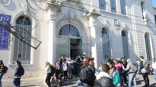 Trabajan para erradicar roedores en el complejo educativo Almirante Brown