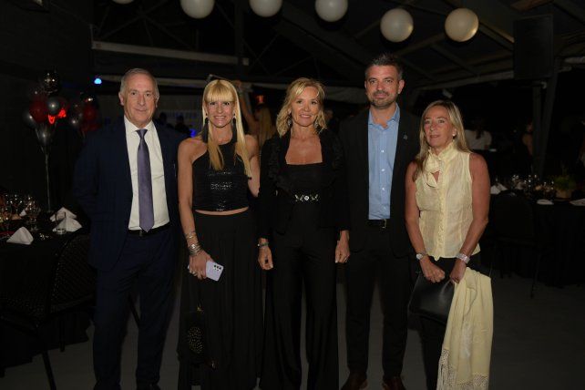 Pedro Sendon, Paola Coppari, Gabriela Ortiz de Urbina, Diego Ferreira y Débora Fernández Dios