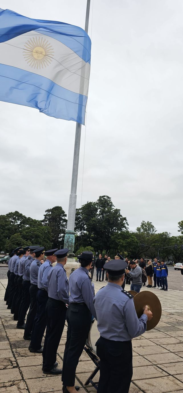 La Asociación Rosarina de fútbol celebró sus 120 años en el Monumento a la Bandera