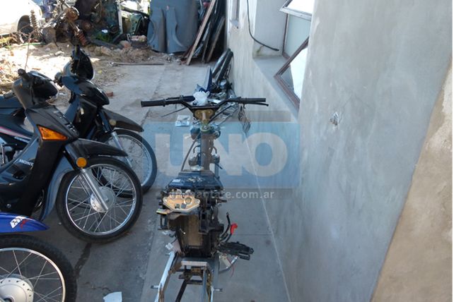 Secuestraron decenas de motocicletas robadas en la ciudad