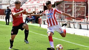 Unión dio el parte médico de la lesión de Lucas Esquivel