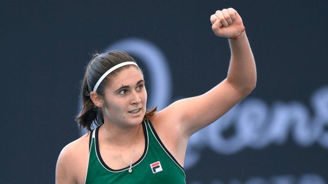 Julia Riera venció a la rusa Ekaterina Alexandrova y avanza en Brisbane
