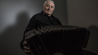 Cholo Montironi, a los 90 años, lanzó un disco junto al guitarrista Martín Tessa. Dijo que estudia cinco horas por día y que quiere seguir grabando.