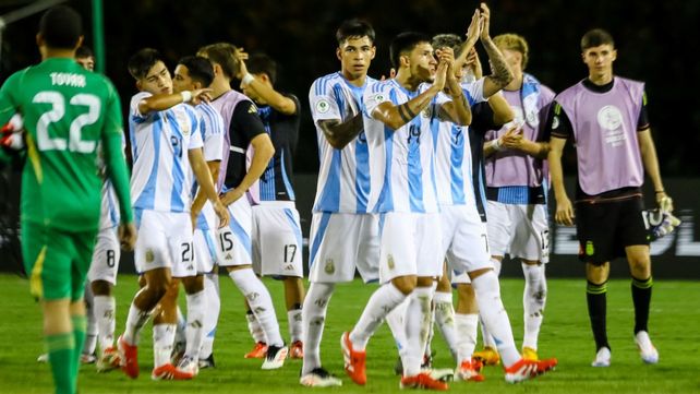 La sub-20 sigue firme. El equipo dirigido por Diego Placente logró clasificar entre los tres primeros del Grupo B.   