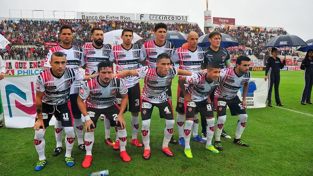 Patronato empató en La Bombonera con un gol agónico de Arce