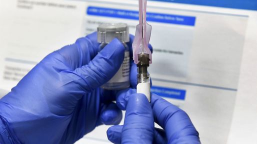 Un especialista analiza las diferencias entre las vacunas de Pfizer, Moderna y Sputnik V