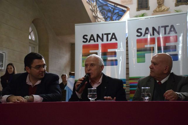 Entrega de Aportes. El intendente Sarasola
