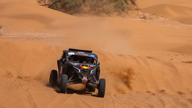 El rosarino Osman Auar sigue danto pelea en la exigencia extrema del Rally Dakar.