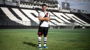 Juan Sforza con la camiseta de Vasco da Gama, club con el que firmó contrato hasta fin de 2028.