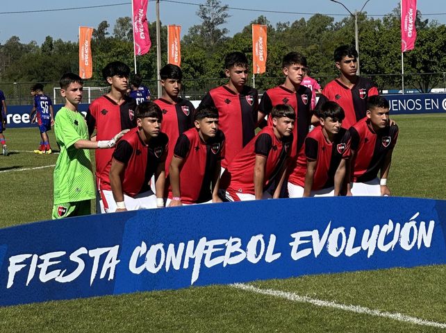 Los chicos de la categoría 2012 de Newells siguen por el buen camino en la Fiesta Evolución Conmebol.