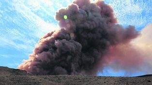 Nuevas grietas se abren cerca del volcán Kilauea en Hawaii