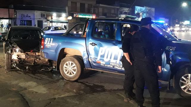 Persecución policial y choque con cuatro heridos
