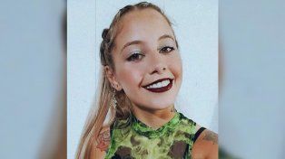 A través de las redes sociales familiares y allegados de Carolina Larrosa piden colaboración con los gastos tras la cirugía de la joven, que debió ser operada por cavernoma bulbar, intervención que requería $15 millones.