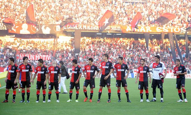 El equipo de Liniers espera se haga lugar a su pedido y pueda llegar al estadio del Parque acompañado por sus hinchas. (Foto: G. De los Ríos)