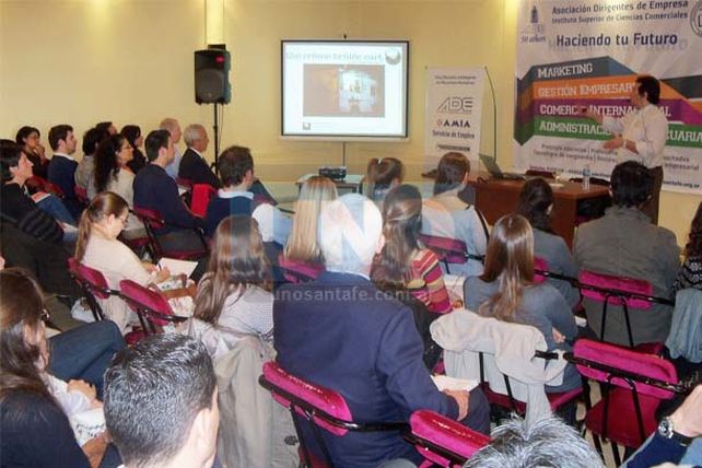 Comenzaron los cursos de ADE Global, una nueva propuesta educativa