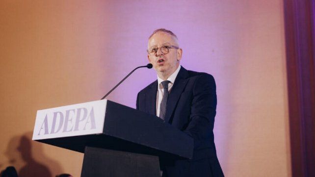 Martín Etchevers