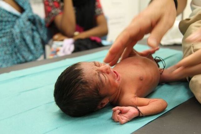 Siete de cada cien bebés argentinos pesan menos de 2,5 kilos al nacer