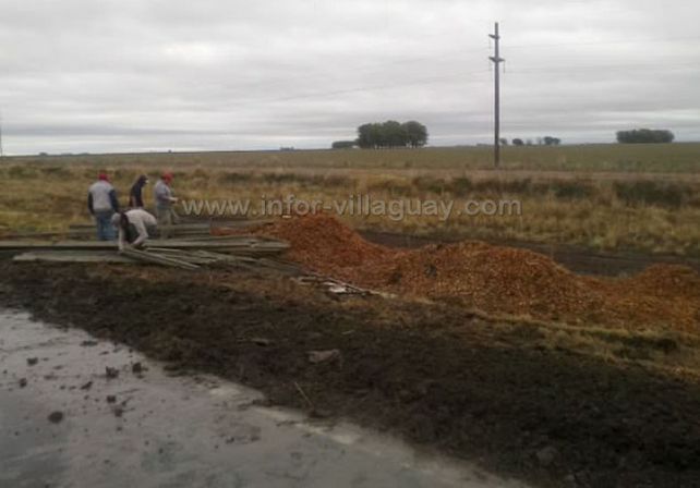Impactante vuelco de un camión en la ruta 18