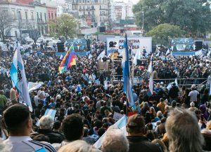 Cristina Fernández le habló a la militancia: Nunca tuvimos este grado de dependencia