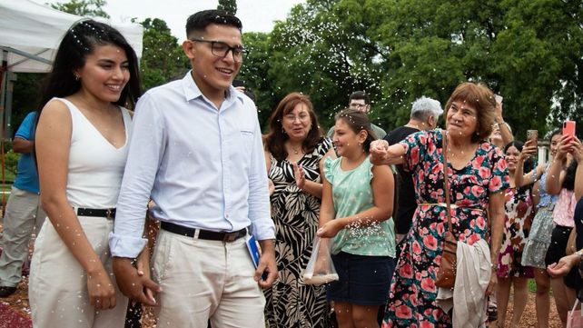 Día de los Enamorados: 24 parejas celebraron su casamiento en el Rosedal