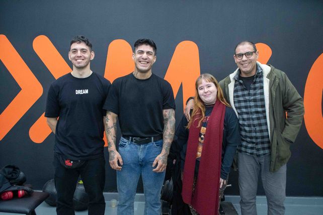 Lisandro Pederzoli, Leonardo Studnitz, Florencia Lambertucci y Germán Cagnola